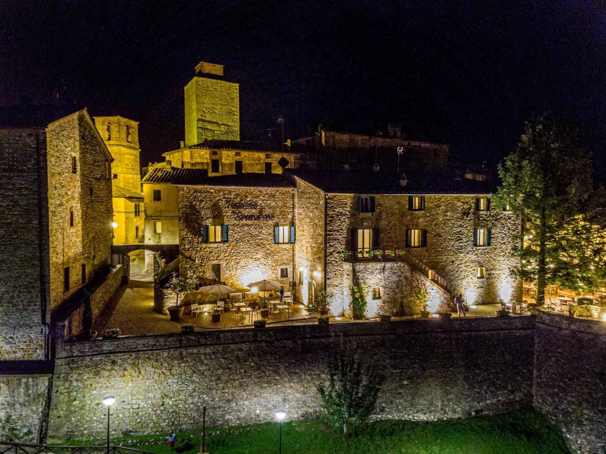 Palazzo Brandano Hotel Petroio